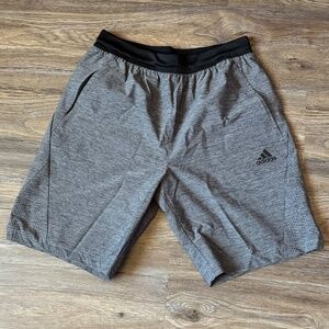 ADIDAS - MEN’S TRAINING SHORTS - SMALL - LIKE NEW